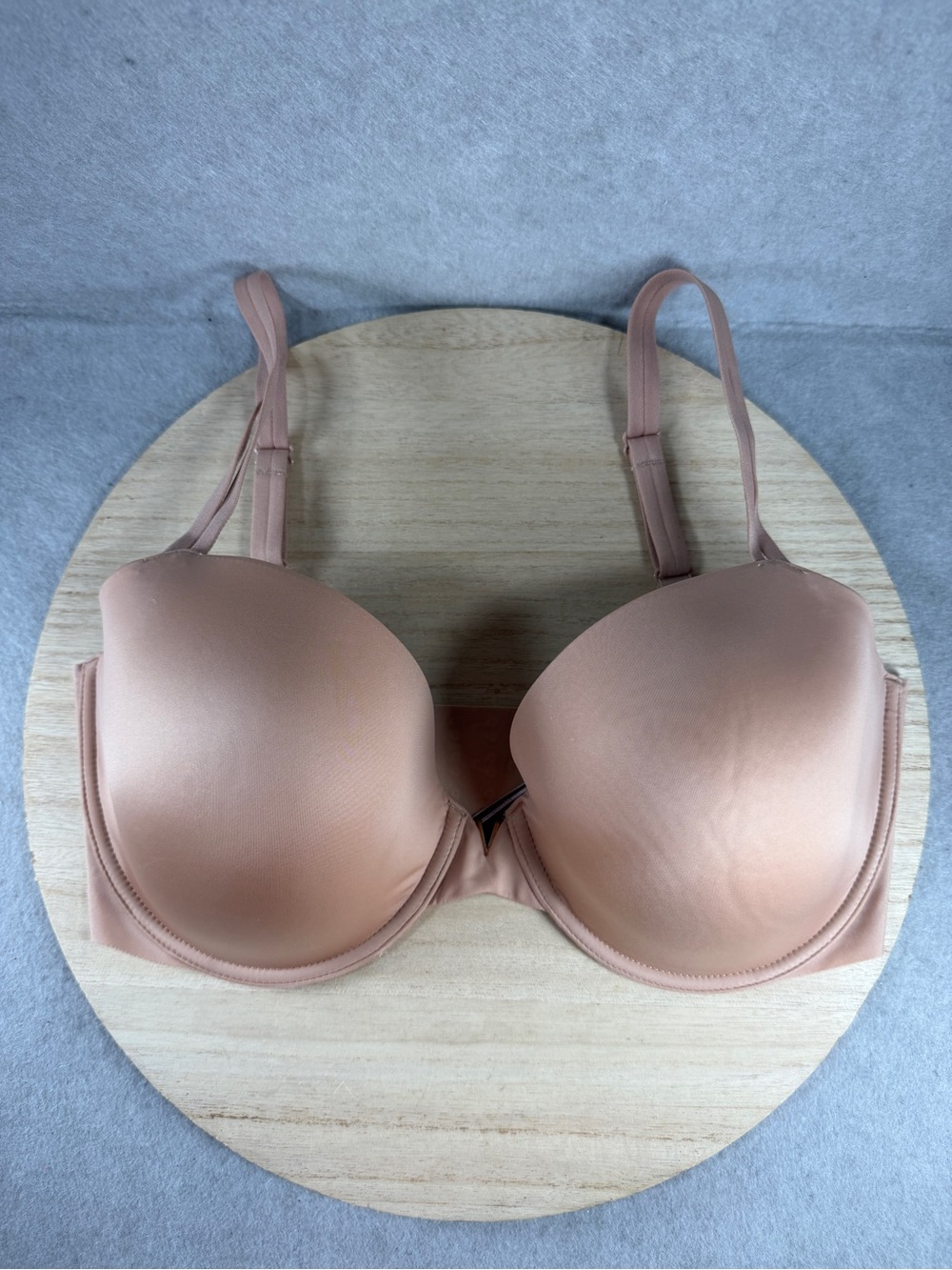 Victoria's Secret Smooth Light Peach Nude T-Shirt Bra